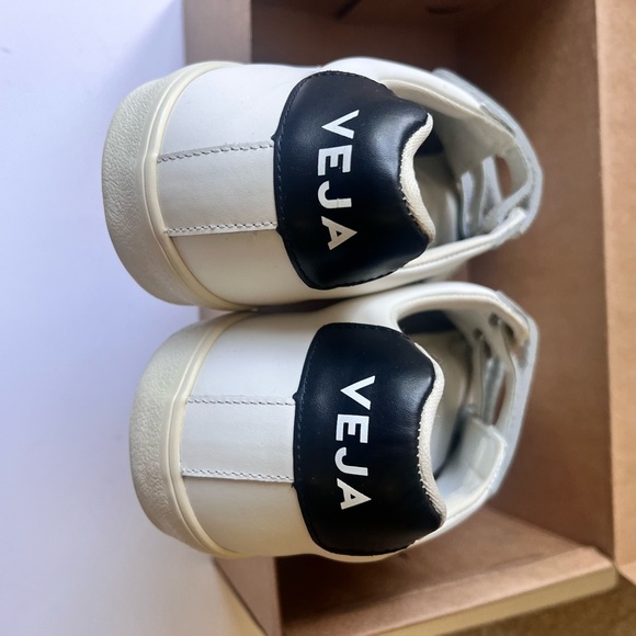 Veja sneakers - Picture 4 of 6